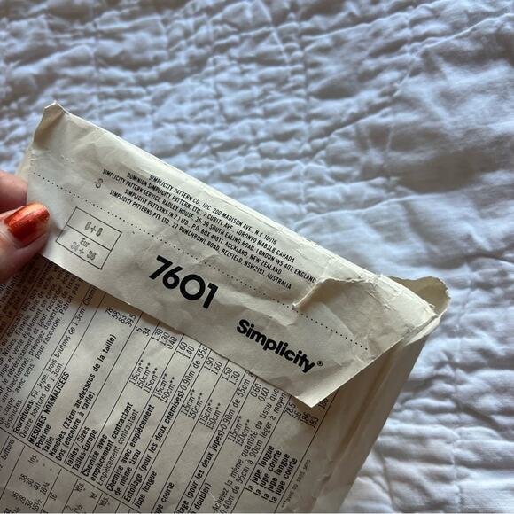 Simplicity 7601 Uncut Western Skirt | Shirt | Vest Sewing Pattern (Vintage 6-8) - Picture 6 of 7